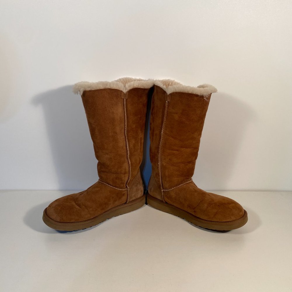 Ugg Bailey Button (1873) Chestnut Suede Shearling Button Accent Boots Women 7 - Picture 5 of 8
